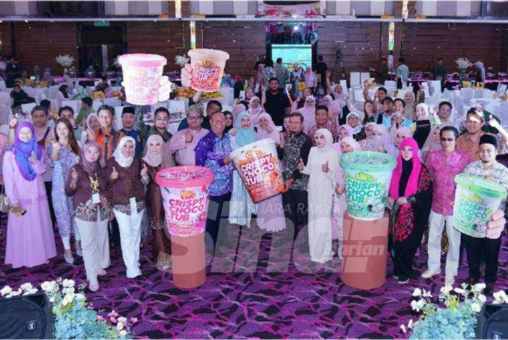 Majlis pelancaran NIMS Crispy Chocotub® Taste of Malaysia: Malaysia's Favourite Flavours yang menampil perisa baharu teh tarik, onde-onde, sirap bandung laici berlangsung meriah di IDCC, Shah Alam pada Sabtu. Foto SINAR HARIAN / MOHD HALIM ABDUL WAHID