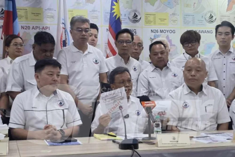 Shafie Apdal bimbang penularan berita palsu kaitkan Warisan Shafie Apdal bimbang penularan berita palsu kaitkan Warisan