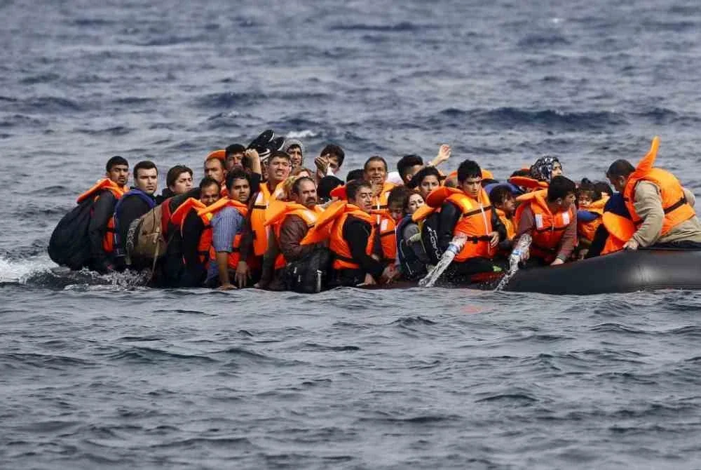 Kumpulan migran sanggup menempuh laluan laut yang berbahaya ke negara Eropah demi memulakan kehidupan baharu. Foto: Agensi