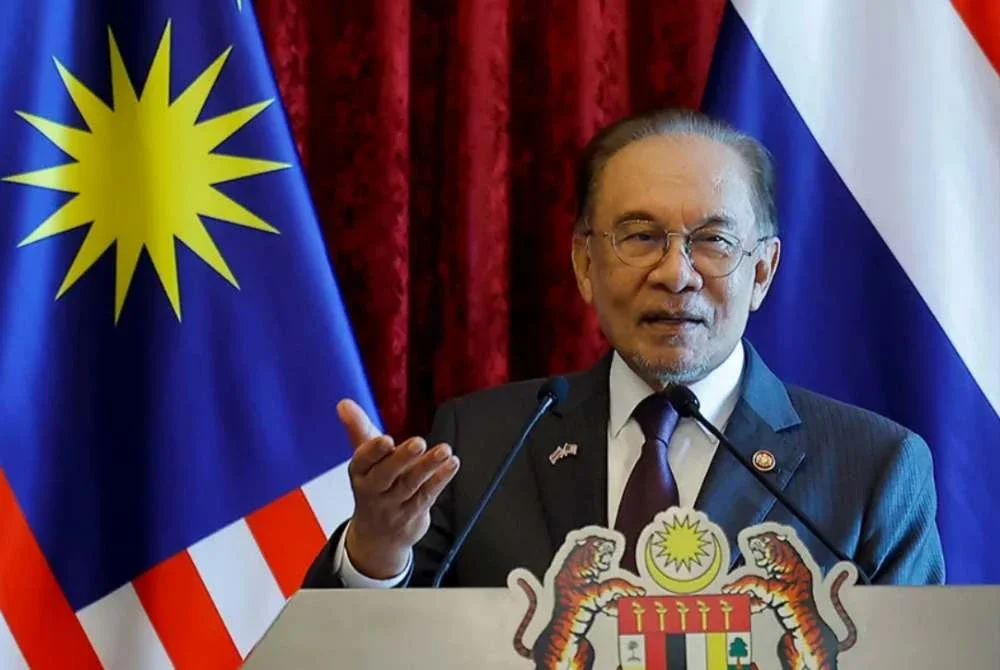 Nurul Ainun berkata, sewajarnya, Perdana Menteri dan barisan Kabinet terus diberikan peluang untuk mentadbir Malaysia berbekalkan rekod pentadbiran yang cekap juga mula diyakini oleh sektor perniagaan domestik serta luar negara. Foto fail Bernama