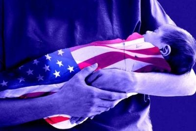 Ibu-ibu mengandung ini bukan datang untuk melancong, tapi semata-mata untuk melahirkan anak di Amerika. Foto: hiasan