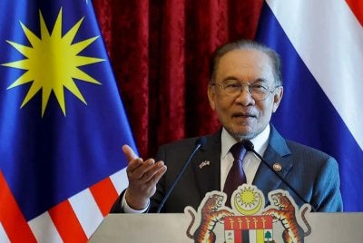 Nurul Ainun berkata, sewajarnya, Perdana Menteri dan barisan Kabinet terus diberikan peluang untuk mentadbir Malaysia berbekalkan rekod pentadbiran yang cekap juga mula diyakini oleh sektor perniagaan domestik serta luar negara. Foto fail Bernama