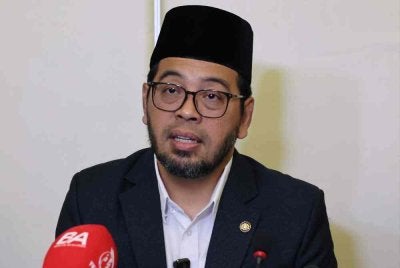 Zulkifli ketika sidang media pada Majlis Perasmian Sidang Meja Bulat Kafir Harbi: Satu Perbincangan di sebuah hotel. Foto Bernama