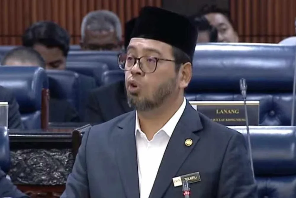 Zulkifli ketika sidang khas pembentangan dapatan RCI TH di Dewan Rakyat pada Selasa.