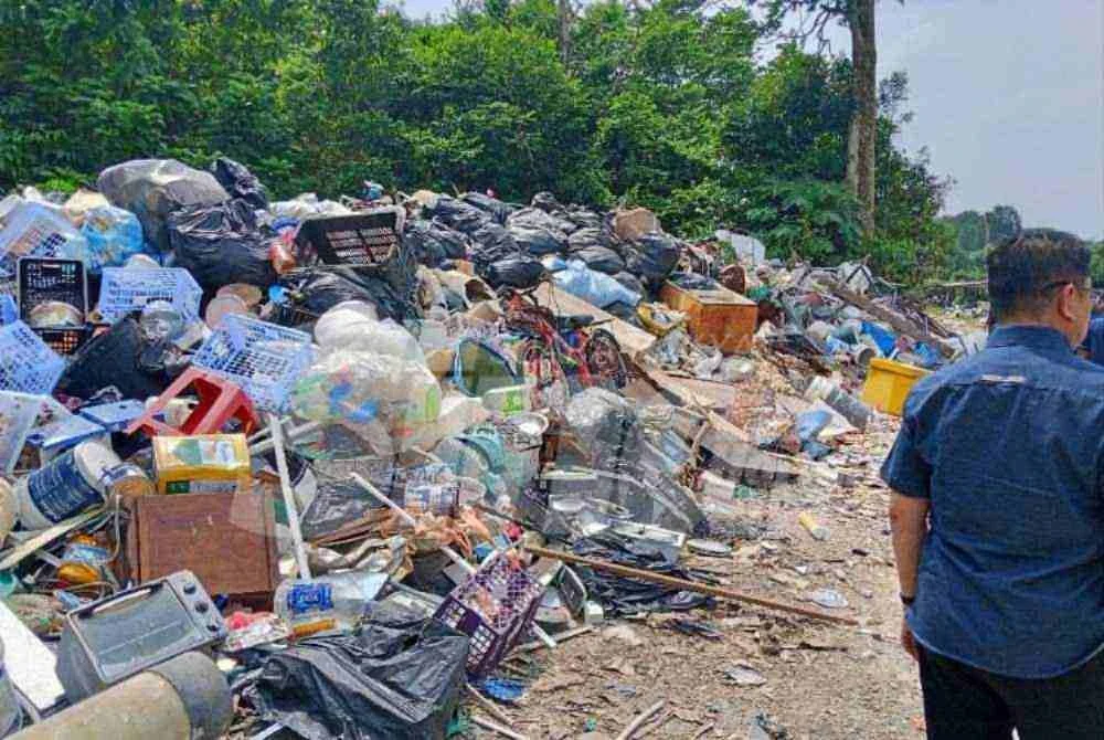 Operasi bersepadu di premis pelupusan sisa pepejal di Jalan Kempas Lama-Seelong.