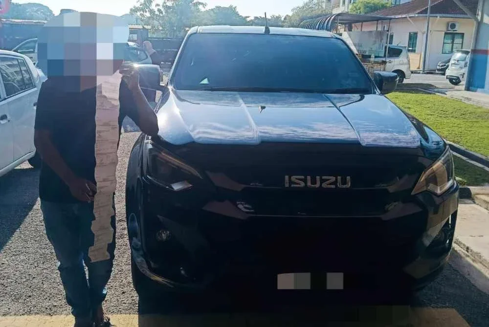 Lelaki Rohingya yang membawa pikap tidak memiliki Lesen Memandu Kompeten (CDL), manakala kenderaan jenis Isuzu D-Max yang dipandunya mempunyai Lesen Kenderaan Motor (LKM) dan perlindungan insurans yang masih sah. FOTO: JPJ KEDAH