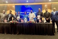 Ahmad Maslan (tengah) ketika hadir majlis perasmian pejabat baharu ISC Group Malaysia di Petaling Jaya pada Isnin.
