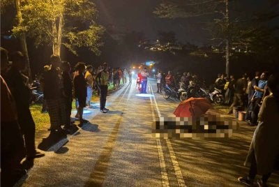 Motosikal Yamaha Y125 ditunggang mangsa berusia 35 tahun terbabas ketika melalui Jalan Bukit Besar - Bukit Ramun, Kota Tinggi pada Isnin