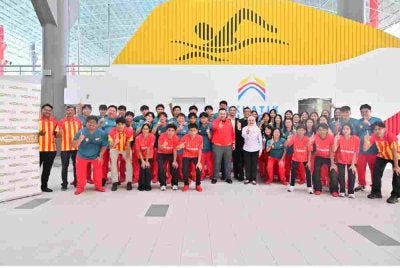 Worldwide jadi bapa angkat kepada skuad Akuatik Selangor.
