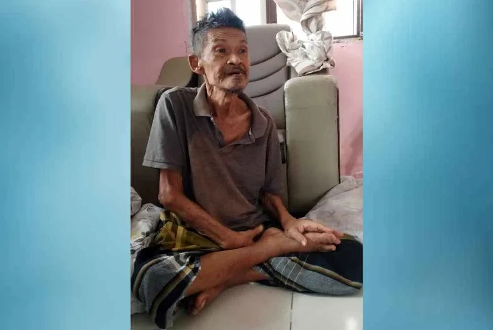 Keadaan Hashim pada penghujung Julai lalu ketika menerima kunjungan rakan-rakan daripada Persatuan Penulis dan Budayawan Kelantan (PESISIR) di rumahnya di Kuala Tiga, Tanah Merah.Foto: PESISIR