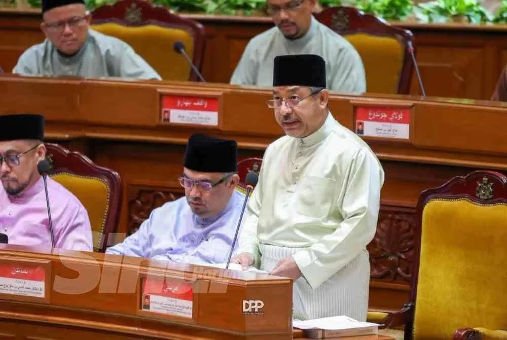 Mohd Nassuruddin (kanan) yang menjawab soalan pada Sidang DUN Kelantan.
FOTO SINAR HARIAN - ADILA SHARINNI WAHID
