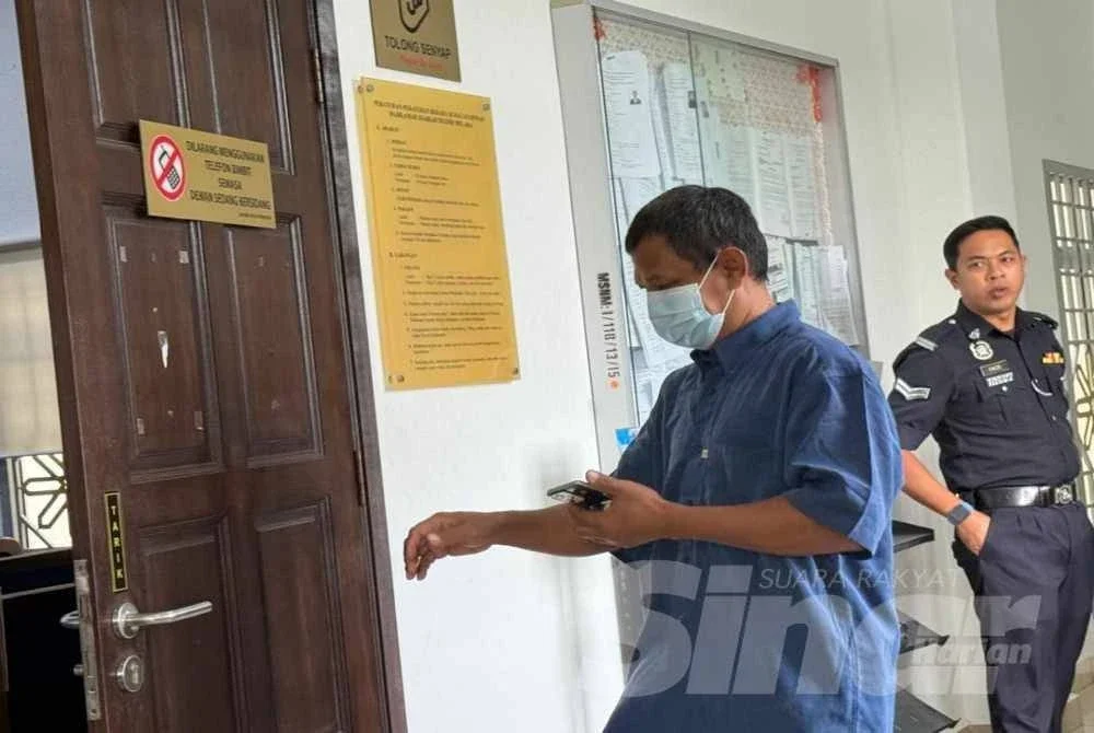 Tok siak didakwa di Mahkamah Tinggi Syariah Melaka pada Khamis.