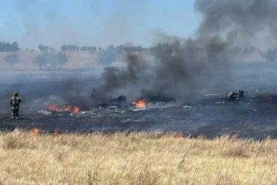 Dua individu maut selepas sebuah helikopter Apache milik tentera AS terhempas di tengah Texas. Gambar Agensi