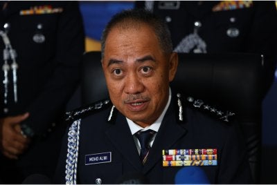 Ketua Polis Perak, Datuk Mohd Alwi Zainal Abidin