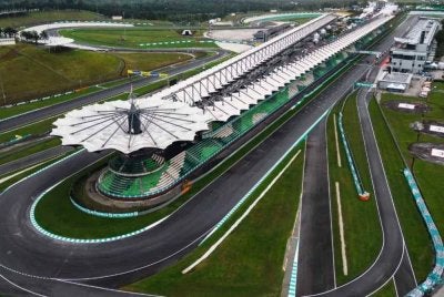 Peminat sukan permotoran Malaysia berpeluang menyaksikan perlumbaan F1 GP Bahrain di SIC dari 2 hingga 4 Oktober ini. 