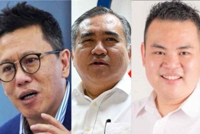 Lian Ker (kiri) Anthony Loke dan Chong Zhemin