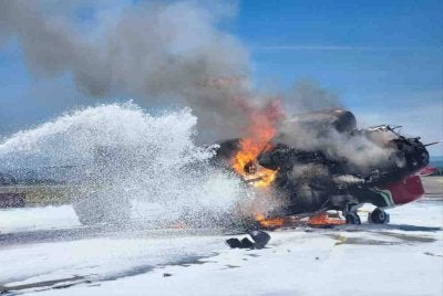 Keadaan di lokasi kejadian kebakaran sebuah helikopter di sini pada Sabtu.
