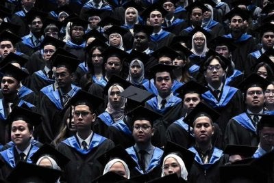 Pemansuhan AUKU membuka lembaran baharu dalam menentukan sejauh mana institut pengajian tinggi di negara ini benar-benar mampu menikmati autonomi dan kebebasan akademik - Gambar hiasan