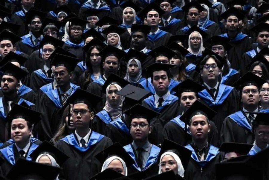 Pemansuhan AUKU membuka lembaran baharu dalam menentukan sejauh mana institut pengajian tinggi di negara ini benar-benar mampu menikmati autonomi dan kebebasan akademik - Gambar hiasan