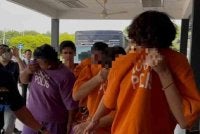 Empat individu dipercayai terlibat kes bunuh susulan penemuan mayat yang dibungkus dan dililit dengan jaring di Sungai Tanjung Sembrong, Parit Raja Batu Pahat 3 Ogos lalu akan didakwa di Mahkamah Majistret Batu Pahat esok.