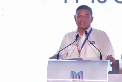 Saifuddin berucap di Kongres Nasional Keadilan di Melaka