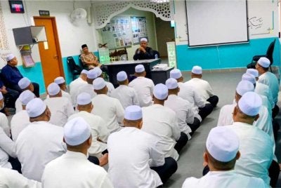 Sesi tadabbur al-Quran dan motivasi telah diadakan di PPA Machang pada Ahad yang dihadiri oleh Persatuan Rumah Ngaji Negeri Kelantan.