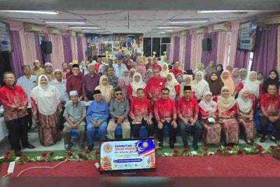 Sambutan hari guru dan Ambang Kemerdekaan 2026 menghimpunkan kira-kira 80 ahli persatuan terdiri daripada bekas Pengarah JPN, pegawai PPD, pengetua, guru besar, guru serta bekas pegawai sokongan KPM.