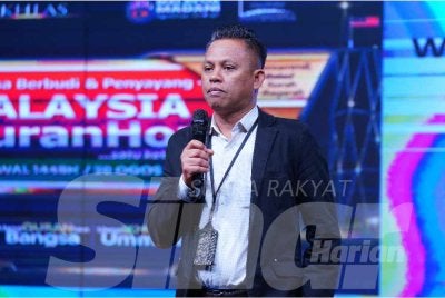 Rulhaizal Abd Rahmat pada Majlis Taklimat Sinergi Media Sempena Malaysia #QuranHour 2026 di Kompleks Karangkraf di sini, hari ini.