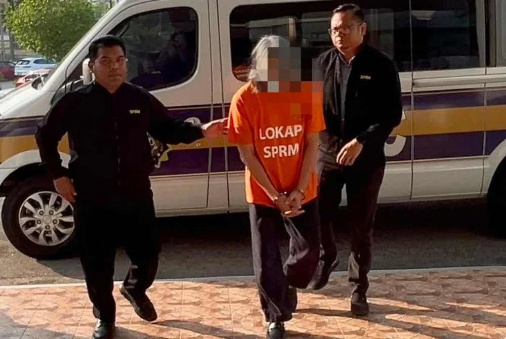 Pengarah syarikat berkenaan dibawa ke Mahkamah Majistret Ayer Keroh bagi permohonan reman pada Selasa.