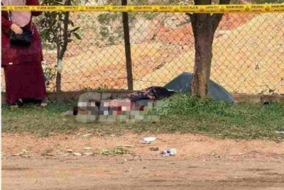 Mangsa meninggal dunia di lokasi kejadian. Foto: Sinar Harian 