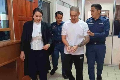 Tertuduh dijatuhkan hukuman penjara selama 30 tahun dan 12 sebatan di Mahkamah Tinggi Tawau pada Selasa, selepas mengaku bersalah mengedar dadah jenis syabu sebanyak 6.97 kilogram, dua tahun lalu.
