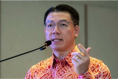 Kor Ming berucap pada Majlis Apresiasi Hari Pekerja Pembersihan 2026. Foto Bernama