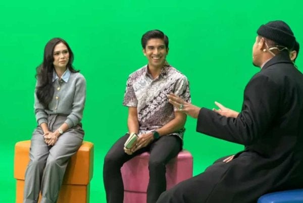 Video pengumuman eksklusif mengenai tarikh bahagia itu disiarkan secara langsung dam program MeleTOP di Astro Ria malam ini. - Gambar fail Awani