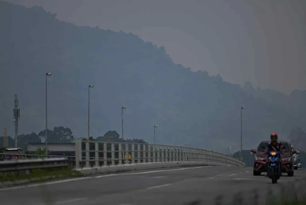Lima kawasan di Sarawak merekodkan bacaan IPU pada tahap tidak sihat setakat jam 9 pagi ini. Foto fail Bernama
