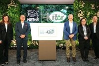 Juan Aranols (tiga dari kanan), bersama Timbalan Menteri Sumber Asli dan Kelestarian Alam, Syed Ibrahim Syed Noh (dua dari kiri), diiringi Penolong Naib Presiden Nestlé S.A. dan Ketua Kelestarian bagi Zon Asia, Oceania & Afrika, Katarzyna Grzybowska (kiri) dan Timbalan Setiausaha Bahagian (Ekonomi Kitaran) di bawah Bahagian Kemampanan Bandar, Kementerian Perumahan dan Kerajaan Tempatan (KPKT), Dr Margaret Kuyor (dua dari kanan) serta Pengarah Eksekutif Hal Ehwal Korporat Kumpulan, Nestlé Malaysia & Singapura, Raja Nurmaria Murni Raja Nur Azmi semasa pelancaran Nestlé KITAR baru-baru ini.