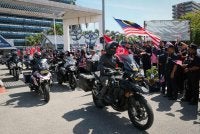 Mohd Yusoff melepaskan peserta konvoi motosikal berkuasa tinggi pada Aktiviti Riadah Bermotosikal/Sumbangan Kebajikan PDRM Bersama Ipoh Super Biker’s Club Sempena Sambutan Hari Polis Ke-219 Dan Program Flag Off Sempena Bulan Kebangsaan dan Kibar Jalur Gemilang Tahun 2026 Di Ibu Pejabat Polis Kontinjen Kelantan pada Rabu. Foto Bernama
