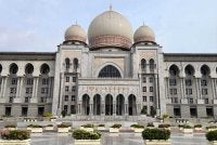 Mahkamah Persekutuan pada Rabu memutuskan pemecatan seorang anggota polis berpangkat koperal pada tiga tahun lalu, dilakukan tanpa mematuhi prosedur tatatertib.