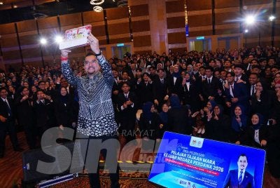 Asyraf ketika program Pra-Pelepasan Pelajar Tajaan Mara ke Luar Negara Perdana 2026, bertempat di WTCKL, pada Rabu. Foto: MOHD HALIM ABDUL WAHID