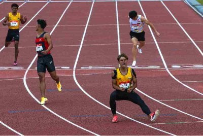 Muhammad Adib menyumbang pingat emas pertama buat kontinjen Perak dalam olahraga apabila mengungguli acara itu, pada Rabu. Foto Bernama