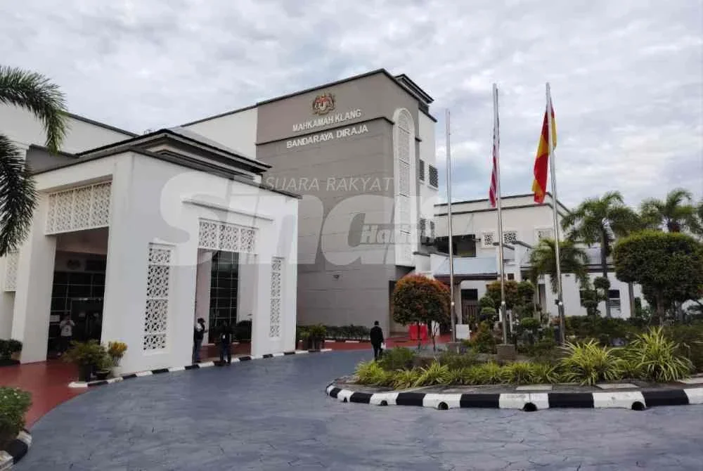 Suasana di Mahkamah Sesyen di sini pagi ini tenang dan terkawal tanpa sebarang gangguan, susulan prosiding berkaitan kes kematian anjing bernama ‘Rocky’.
