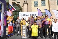 Zambry merasmikan Larian Obor AUG 2026 di Dewan Za’ba, KPT, Putrajaya pada Khamis. FOTO: KPT