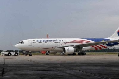 Malaysia Airlines mengesahkan penerbangan MH89 dari Lapangan Terbang Antarabangsa Narita, Tokyo ke Kuala Lumpur tidak meneruskan proses berlepas pagi tadi susulan masalah teknikal melibatkan satu daripada enjinnya - Gambar fail Bernama