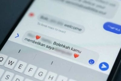 Seorang pesara kerugian lebih RM81,000 selepas menjadi mangsa 'love scam'. Gambar hiasan
