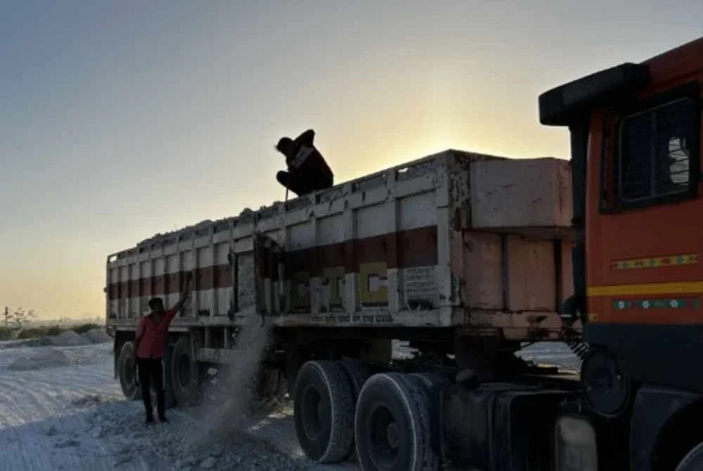 Tapak seluas 33 hektar itu menjadi tempat pembuangan lebih 5,500 tan sisa lumpur marmar daripada lebih 1,200 kilang pemprosesan pada setiap hari