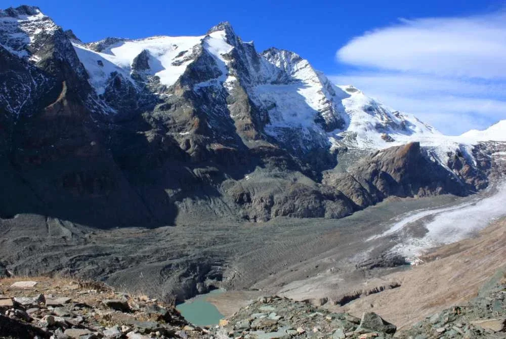 Seorang pendaki berusia 19 tahun maut selepas terjatuh kira-kira 40 meter dalam kejadian di Gunung Grossglockner, Austria. Foto sumber pixabay