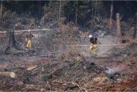 Letupan dilaporkan berlaku di Perancis, Belgium, Jerman dan Belanda. - Foto Agensi