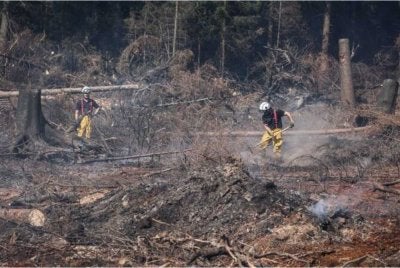 Letupan dilaporkan berlaku di Perancis, Belgium, Jerman dan Belanda. - Foto Agensi