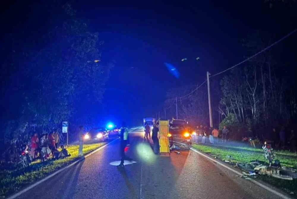 Lokasi berlaku kemalangan di Kilometer 23, Jalan Ibam-Rompin sehingga penunggang motosikal maut. Foto Polis Rompin