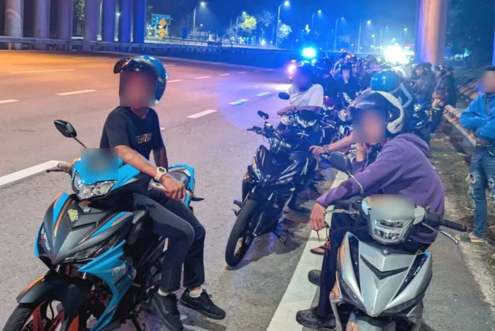 Operasi yang bermula jam 12 tengah malam itu turut membabitkan pemeriksaan terhadap 42 motosikal serta 50 individu berusia antara 15 hingga 28 tahun.
