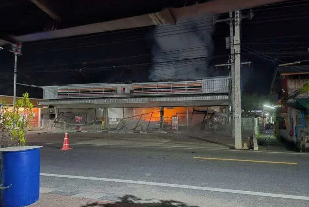 Menurut jurucakap Pusat Operasi Keselamatan Dalam Negeri Wilayah 4 (ISOC 4), sehingga jam 12 tengah malam, sebanyak 22 insiden direkodkan di Narathiwat, 18 di Yala dan 11 di Pattani. Foto media sosial